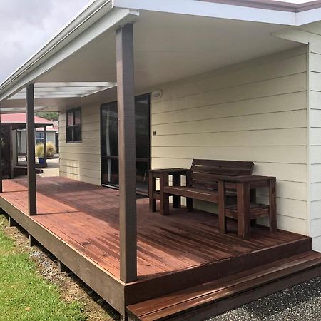 Greymouth Seaside Top 10 Holiday Park Pokoj fotografie